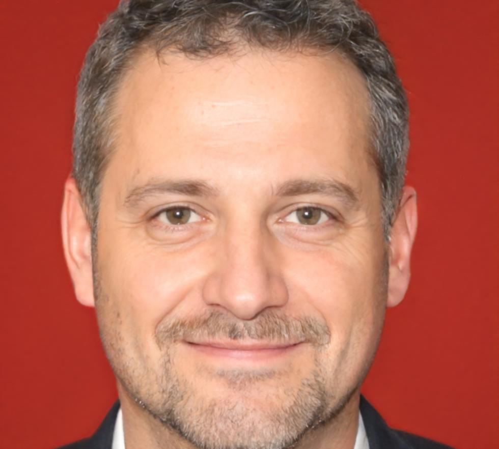 Miguel Herrera, instructor principal de finanzas
